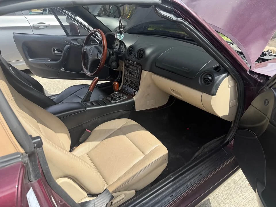 2000 Mazda NB MX-5 Miata - Image 6 of 17