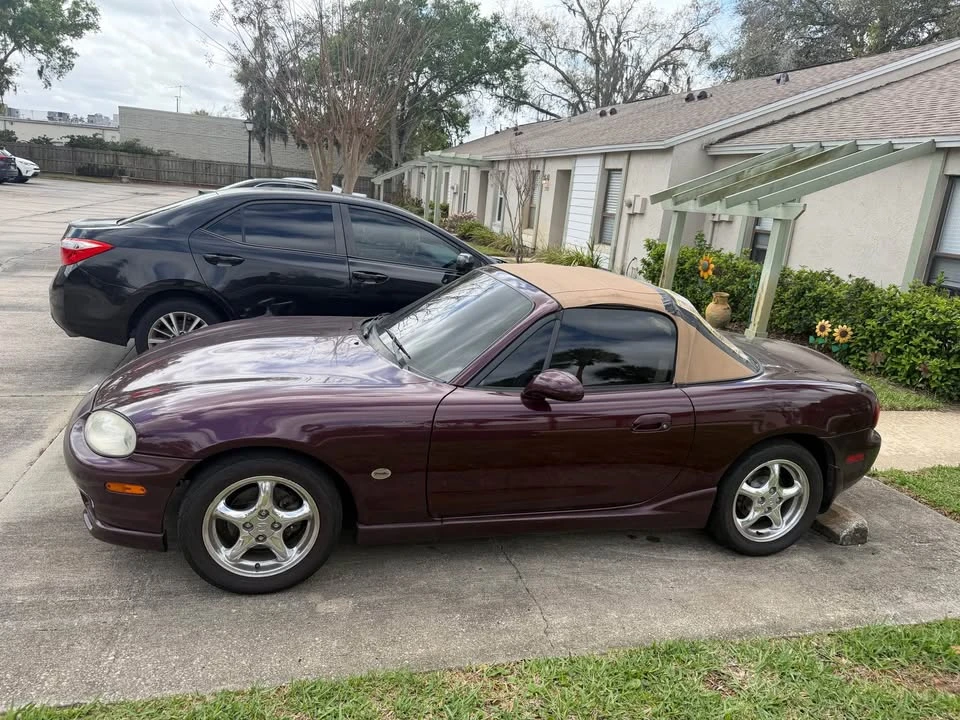 2000 Mazda NB MX-5 Miata - Image 3 of 17