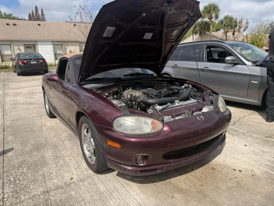 2000 Mazda NB MX-5 Miata - Image 15 of 17