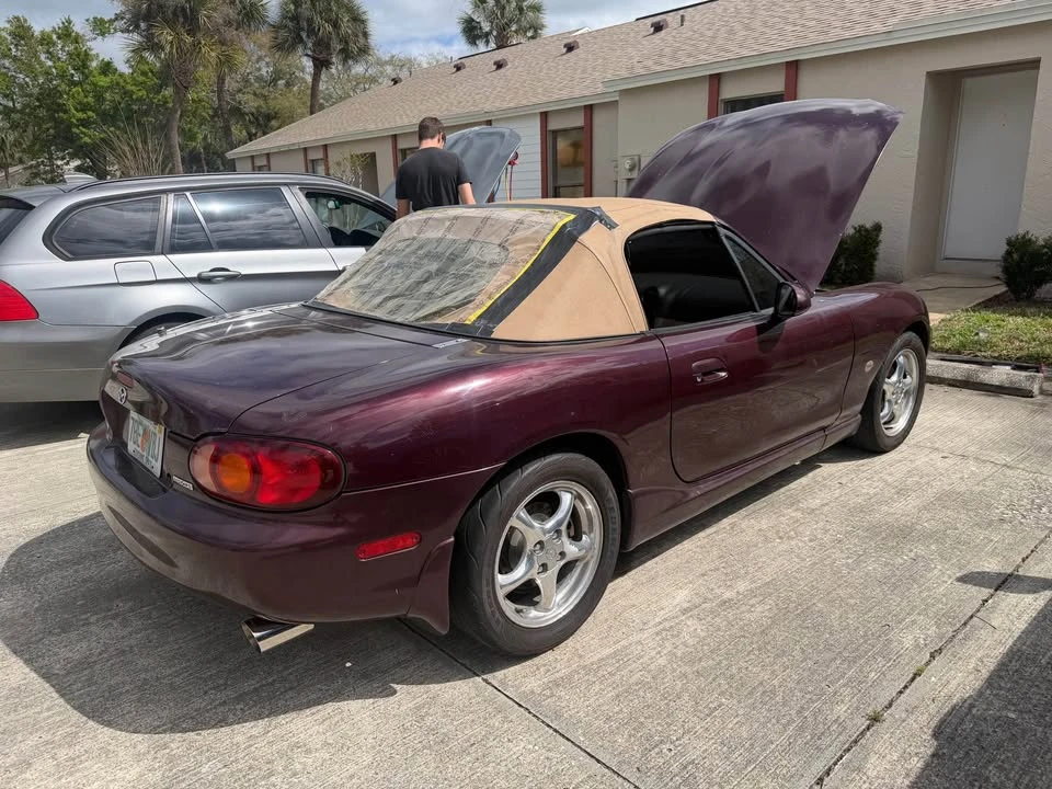 2000 Mazda NB MX-5 Miata - Image 11 of 17