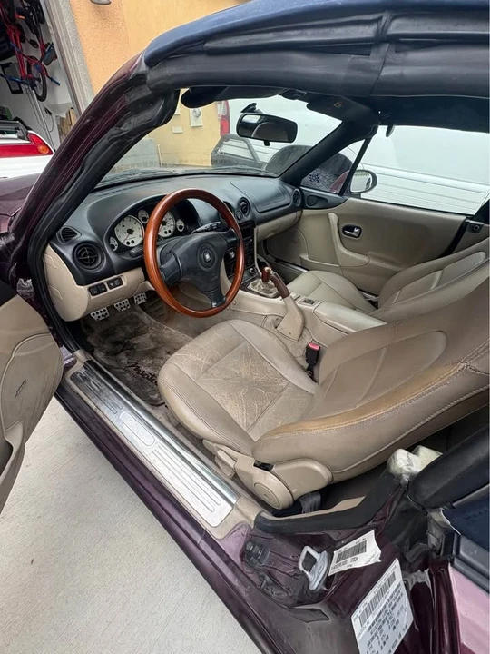 2000 Mazda NB MX-5 Miata - Image 5 of 9