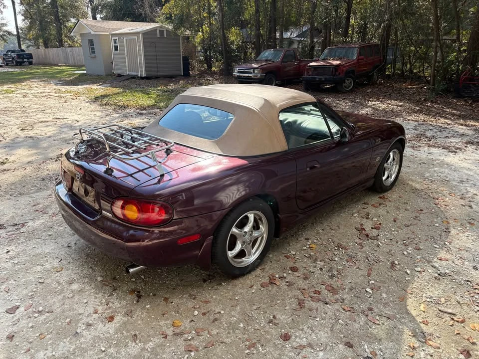 2000 Mazda NB MX-5 Miata - Image 3 of 11