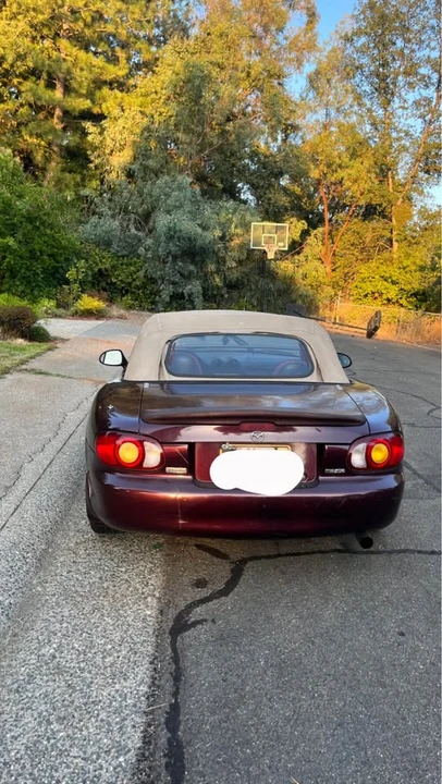 2000 Mazda NB MX-5 Miata - Image 7 of 10