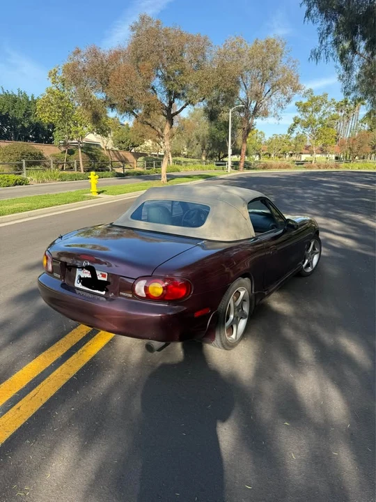 2000 Mazda NB MX-5 Miata - Image 7 of 8