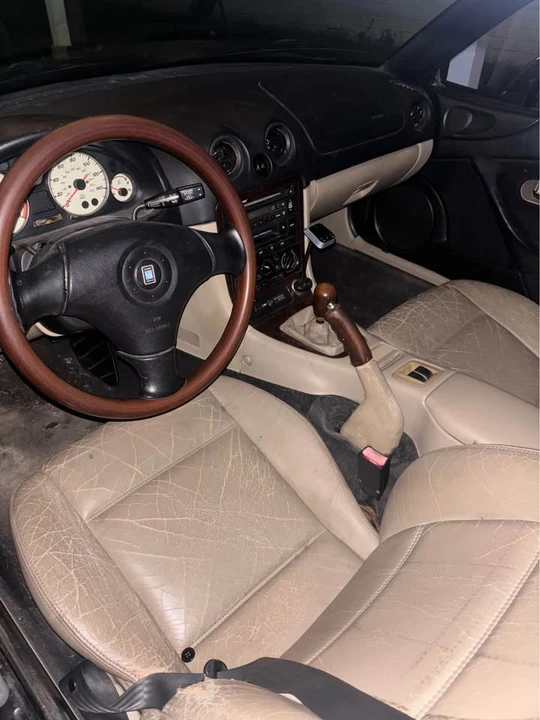2000 Mazda NB MX-5 Miata - Image 5 of 7