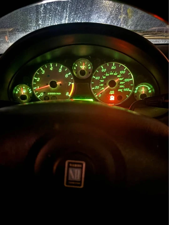 2000 Mazda NB MX-5 Miata - Image 3 of 7