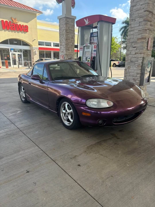 2000 Mazda NB MX-5 Miata - Image 2 of 7