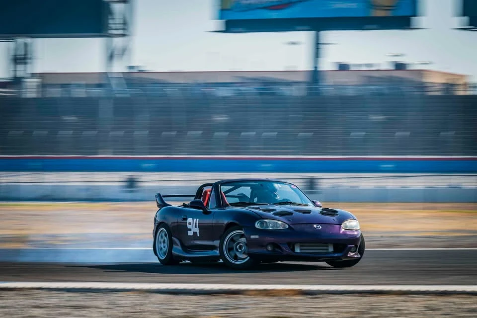 2000 Mazda NB MX-5 Miata - Image 4 of 17