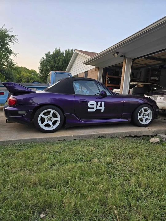 2000 Mazda NB MX-5 Miata - Image 8 of 17