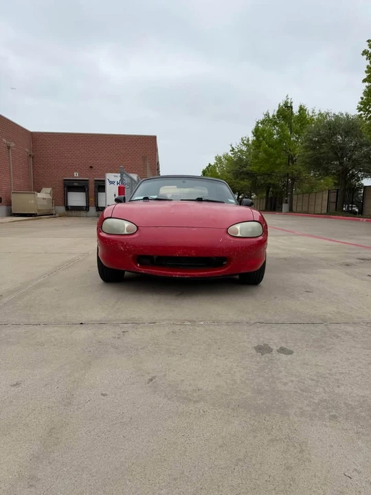 2000 Mazda NB MX-5 Miata - Image 2 of 13