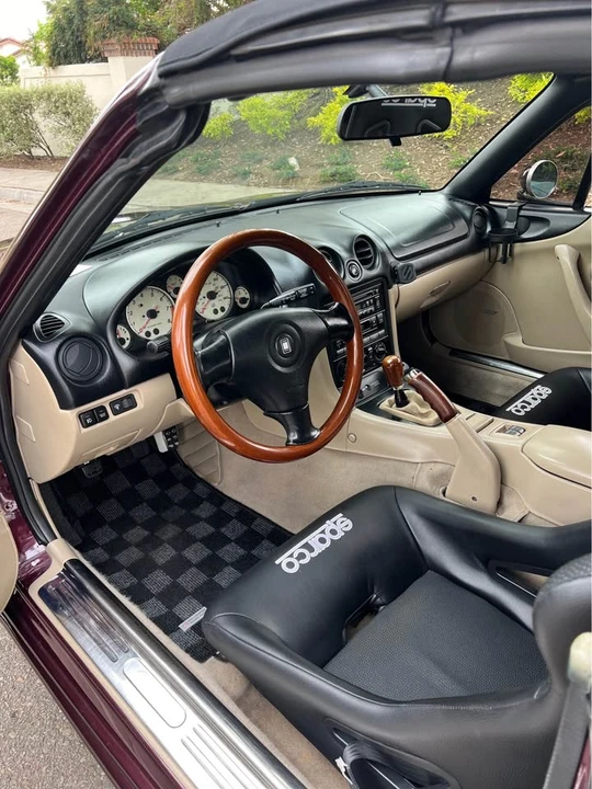 2000 Mazda NB MX-5 Miata - Image 10 of 14