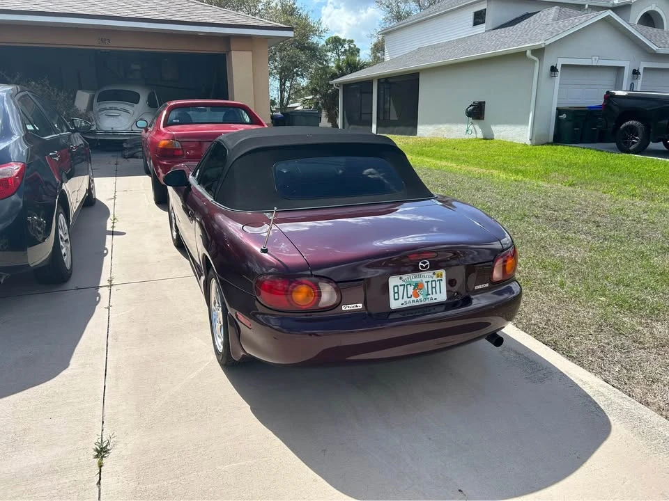2000 Mazda NB MX-5 Miata - Image 2 of 5