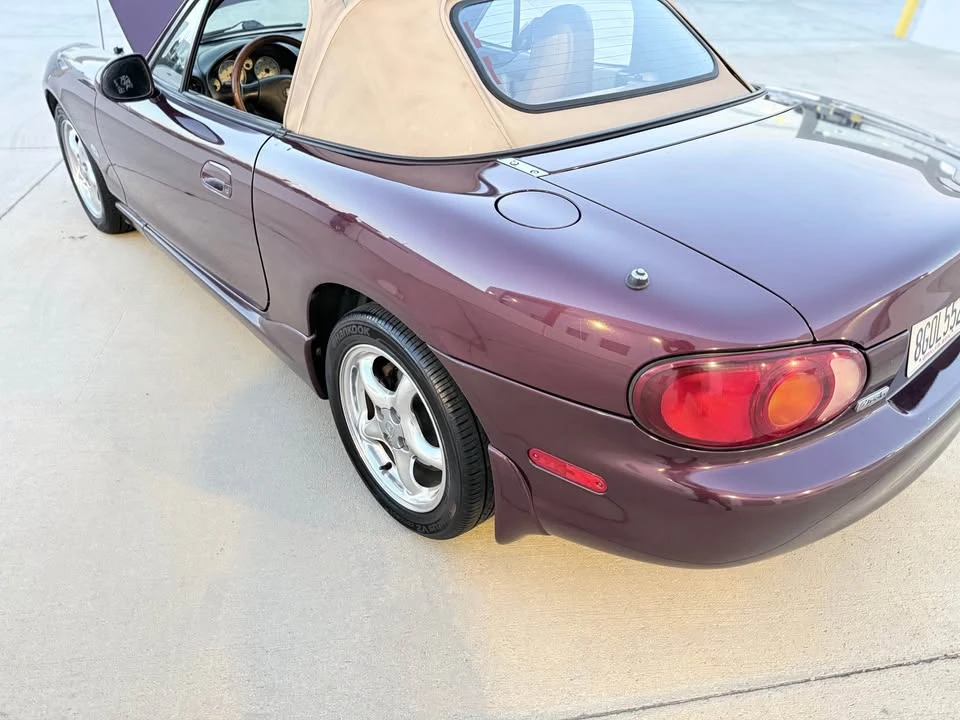 2000 Mazda NB MX-5 Miata - Image 16 of 16