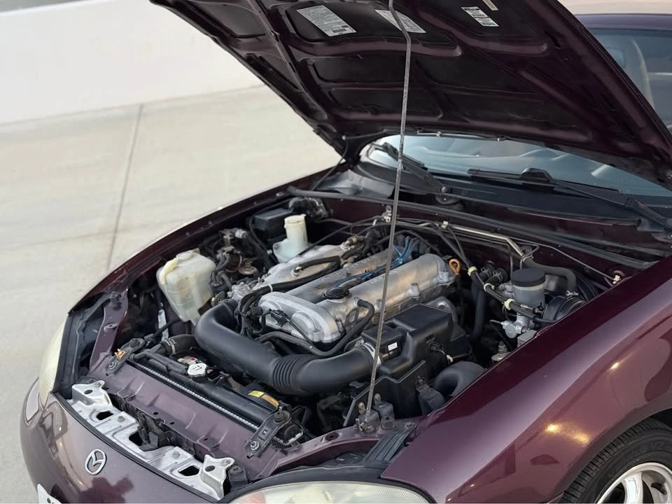2000 Mazda NB MX-5 Miata - Image 5 of 16