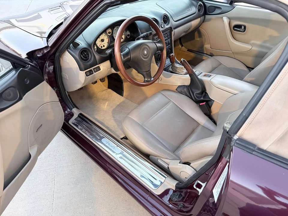 2000 Mazda NB MX-5 Miata - Image 13 of 16