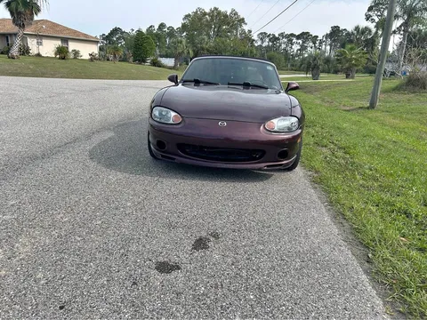 2000 Mazda MX-5 Miata SE Convertible