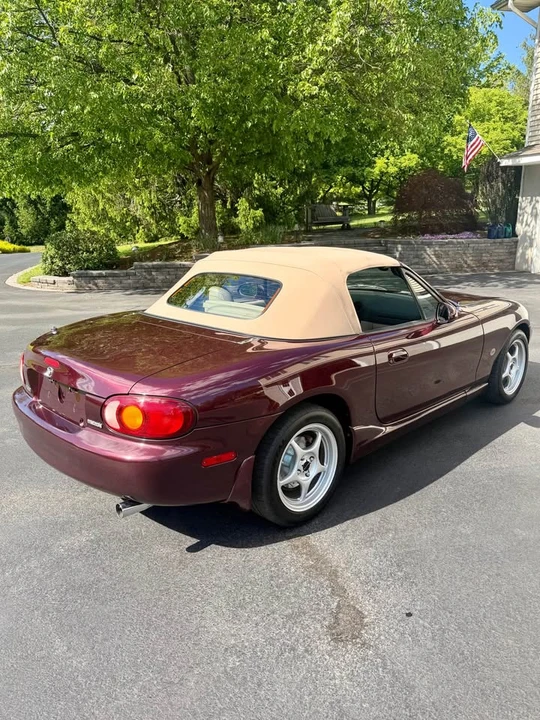 2000 Mazda NB MX-5 Miata - Image 7 of 15