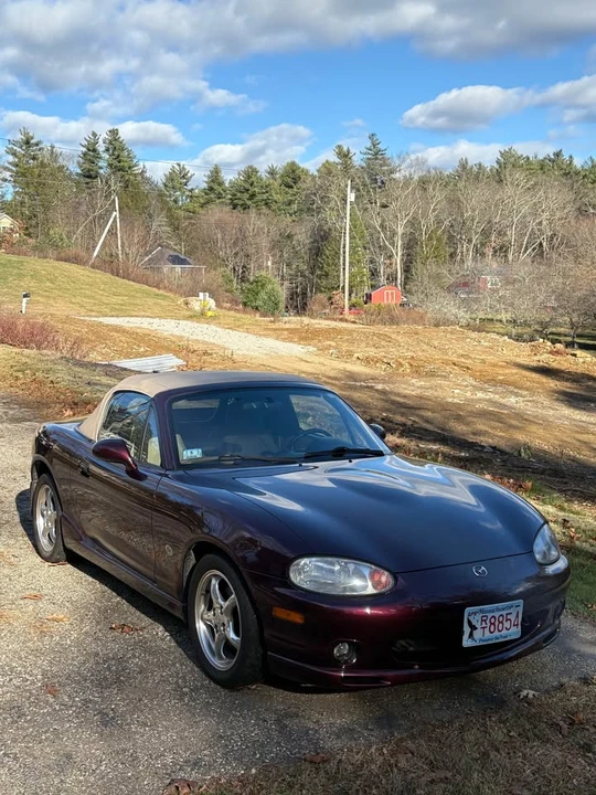 2000 Mazda NB MX-5 Miata - Image 2 of 14