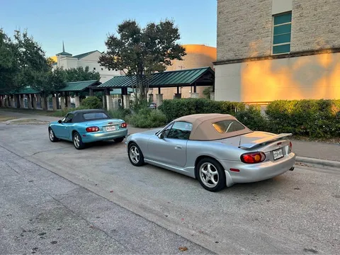 2000 Mazda MX-5 Miata Soft Top