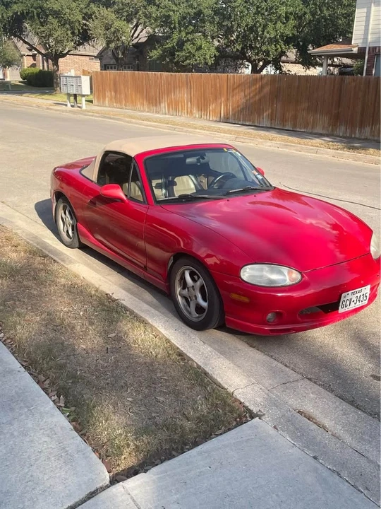 2000 Mazda NB MX-5 Miata - Image 2 of 8