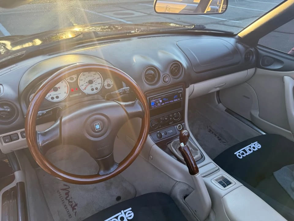 2000 Mazda NB MX-5 Miata - Image 8 of 15