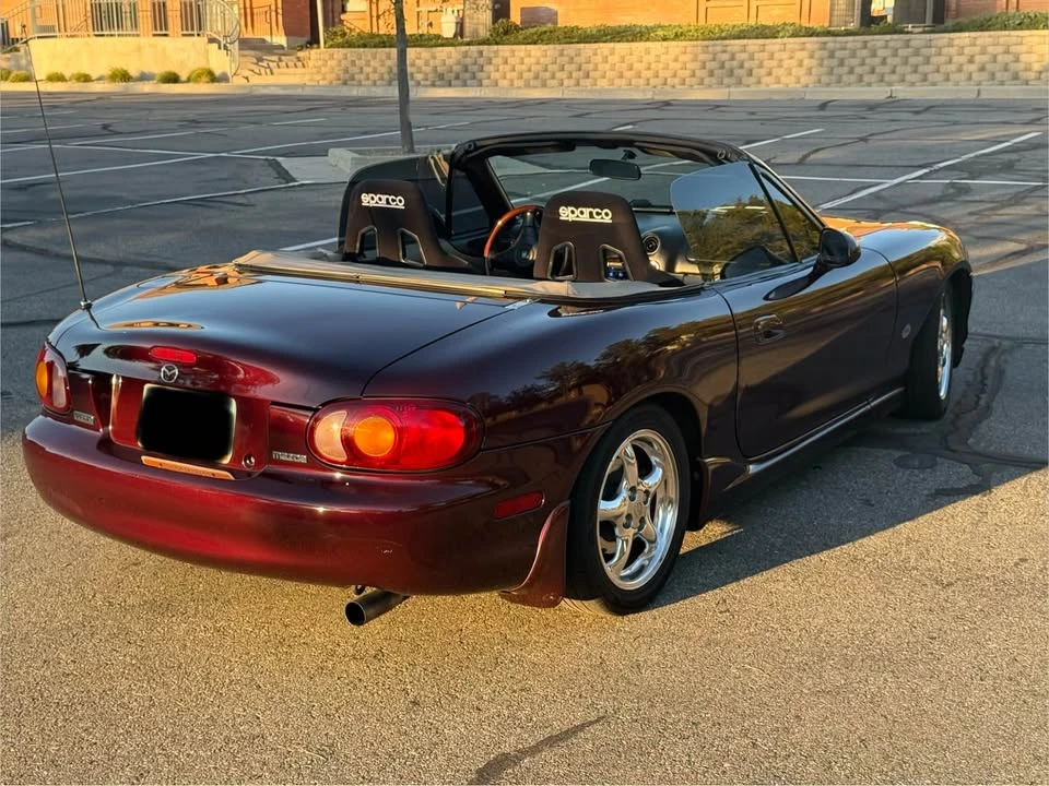 2000 Mazda NB MX-5 Miata - Image 5 of 15