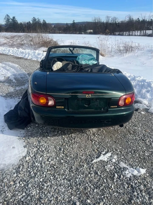 2000 Mazda NB MX-5 Miata - Image 9 of 16