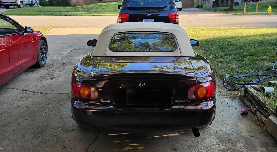 2000 Mazda NB MX-5 Miata - Image 7 of 19
