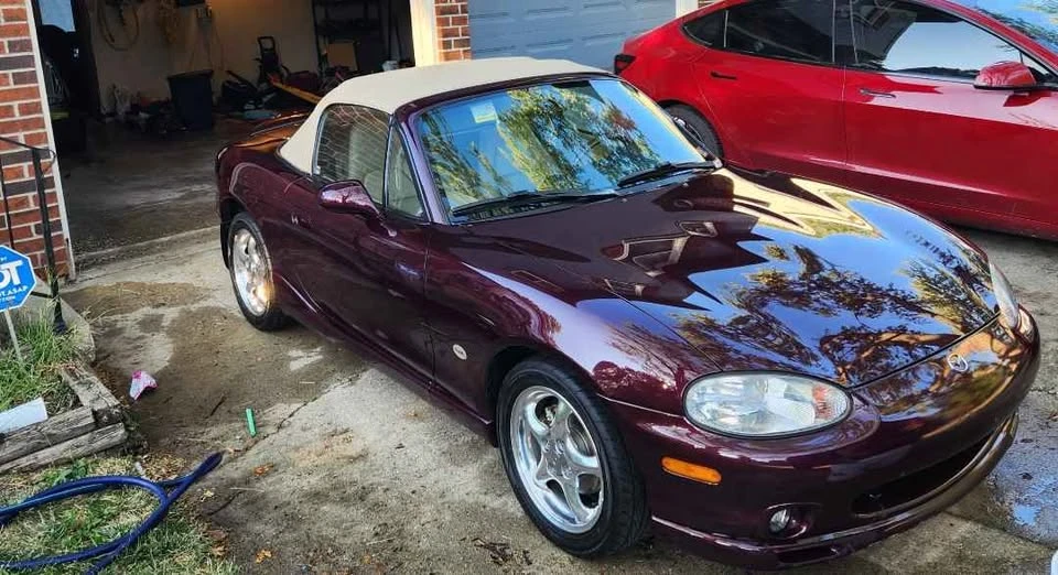2000 Mazda NB MX-5 Miata - Image 2 of 19