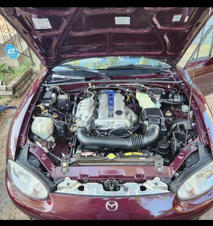 2000 Mazda NB MX-5 Miata - Image 4 of 19