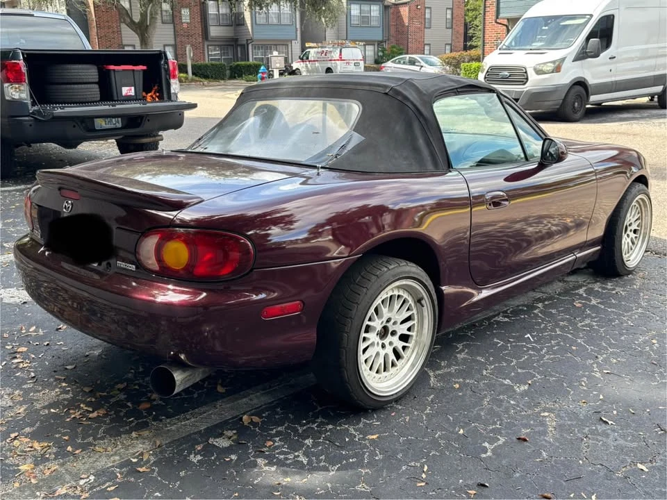 2000 Mazda NB MX-5 Miata - Image 3 of 10