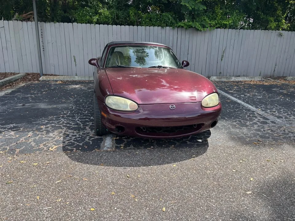 2000 Mazda NB MX-5 Miata - Image 4 of 11