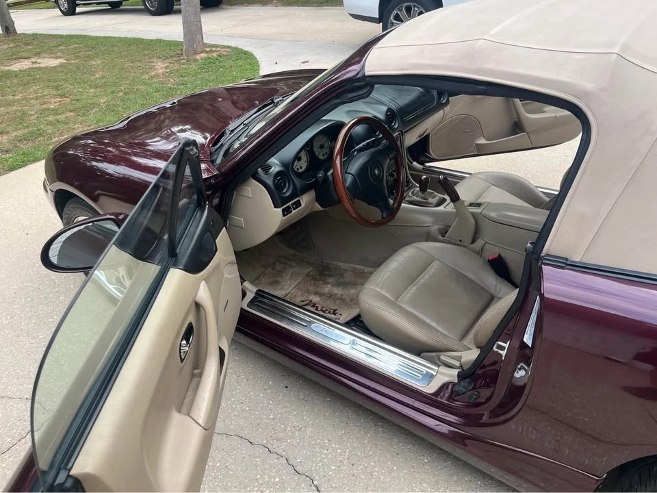 2000 Mazda NB MX-5 Miata - Image 11 of 16