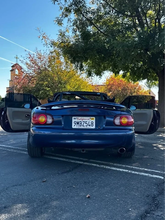 2000 Mazda NB MX-5 Miata - Image 5 of 20