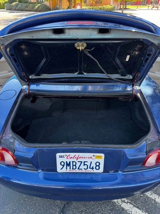 2000 Mazda NB MX-5 Miata - Image 11 of 20