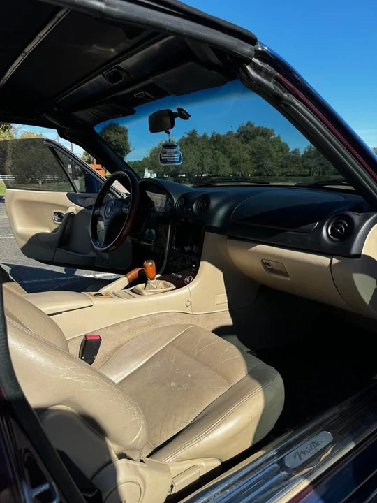 2000 Mazda NB MX-5 Miata - Image 17 of 20