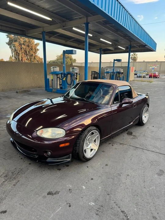 2000 Mazda NB MX-5 Miata - Image 3 of 8