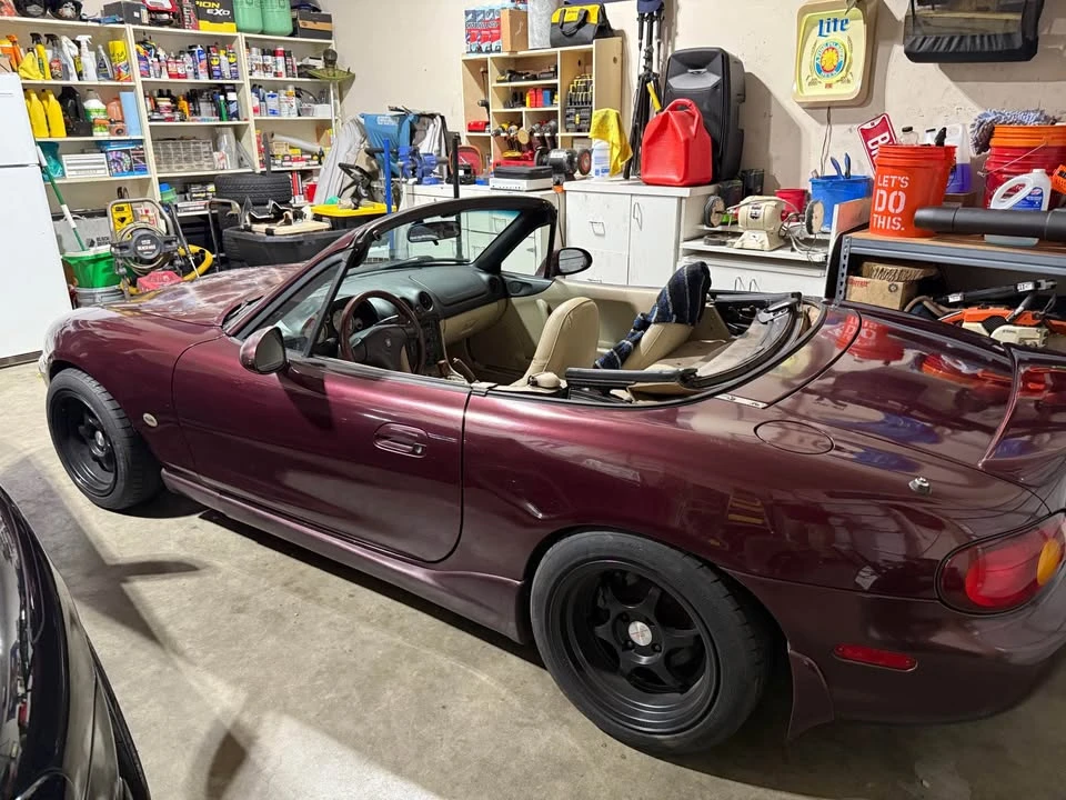 2000 Mazda NB MX-5 Miata - Image 2 of 8