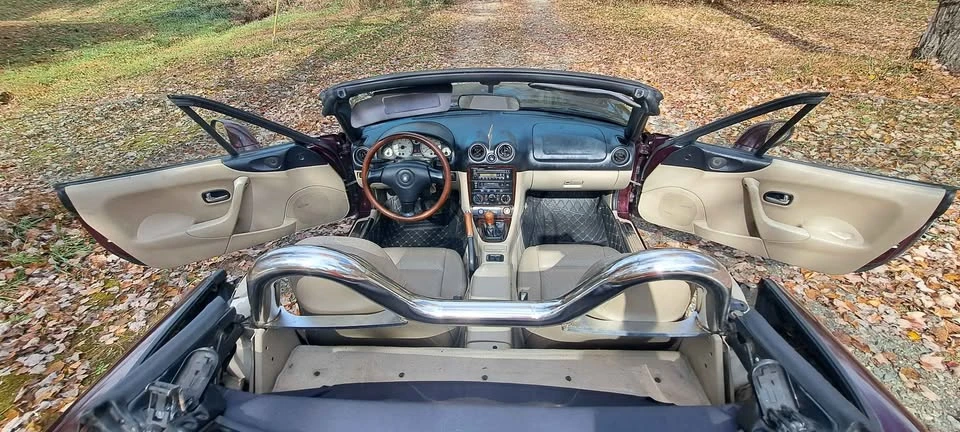 2000 Mazda NB MX-5 Miata - Image 9 of 11