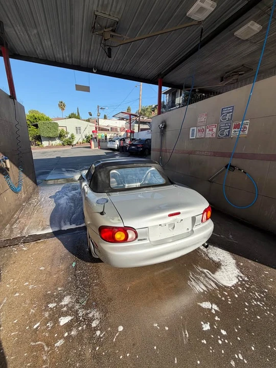 2000 Mazda NB MX-5 Miata - Image 3 of 9