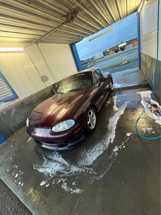 2000 Mazda NB MX-5 Miata - Image 2 of 6