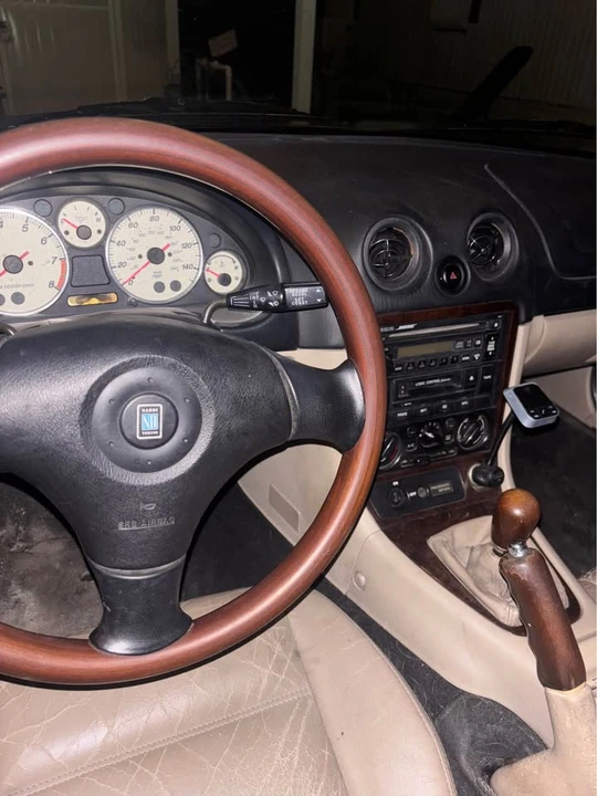 2000 Mazda NB MX-5 Miata - Image 5 of 9