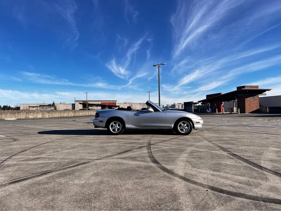 2000 Mazda NB MX-5 Miata - Image 12 of 15