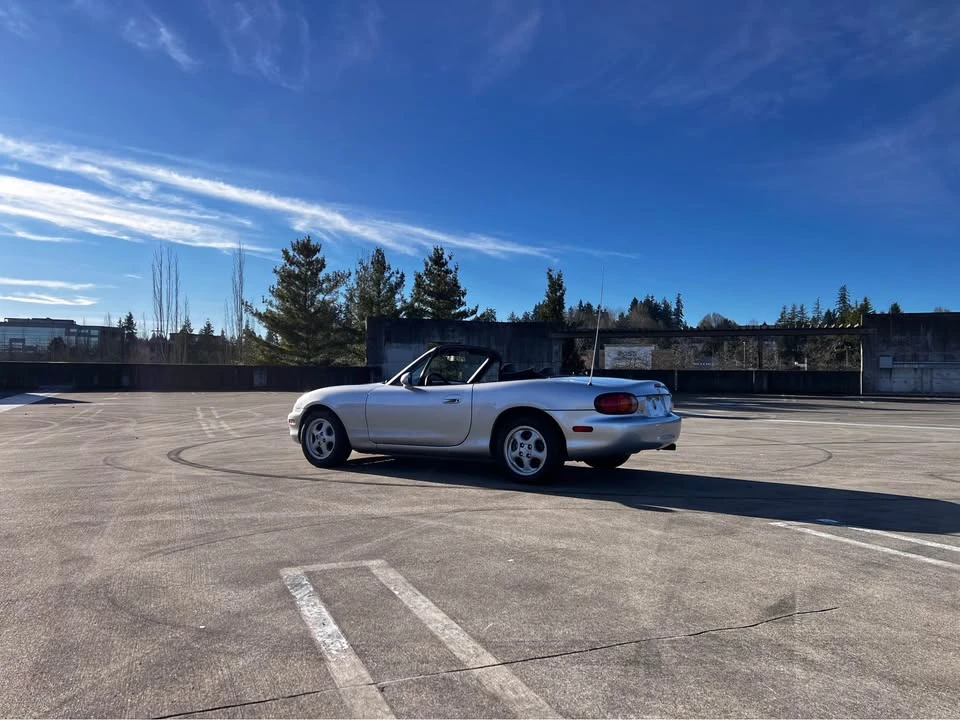 2000 Mazda NB MX-5 Miata - Image 9 of 15