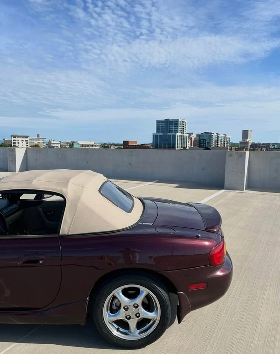 2000 Mazda NB MX-5 Miata - Image 5 of 11