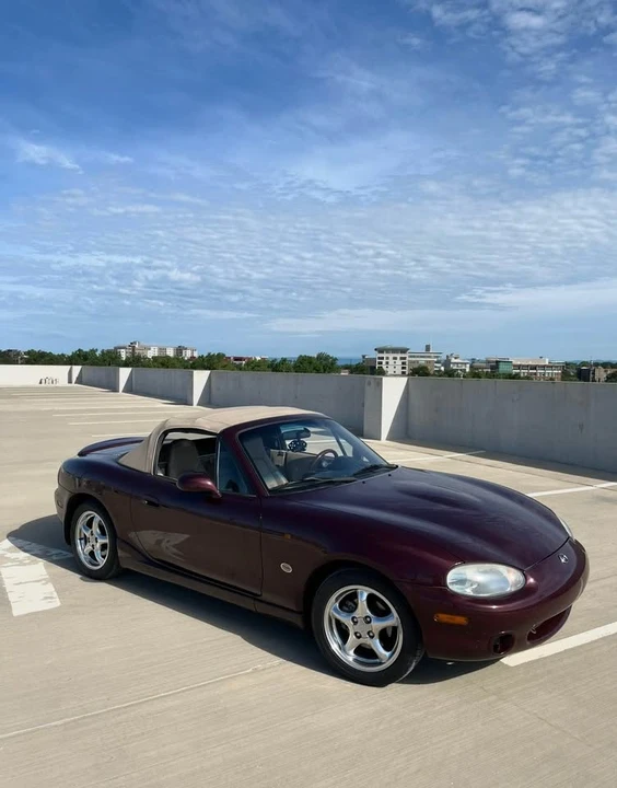 2000 Mazda NB MX-5 Miata - Image 3 of 11