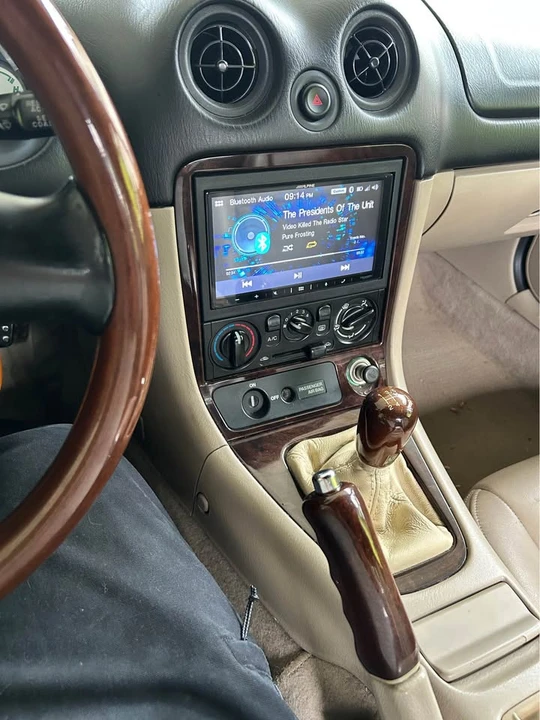 2000 Mazda NB MX-5 Miata - Image 12 of 18