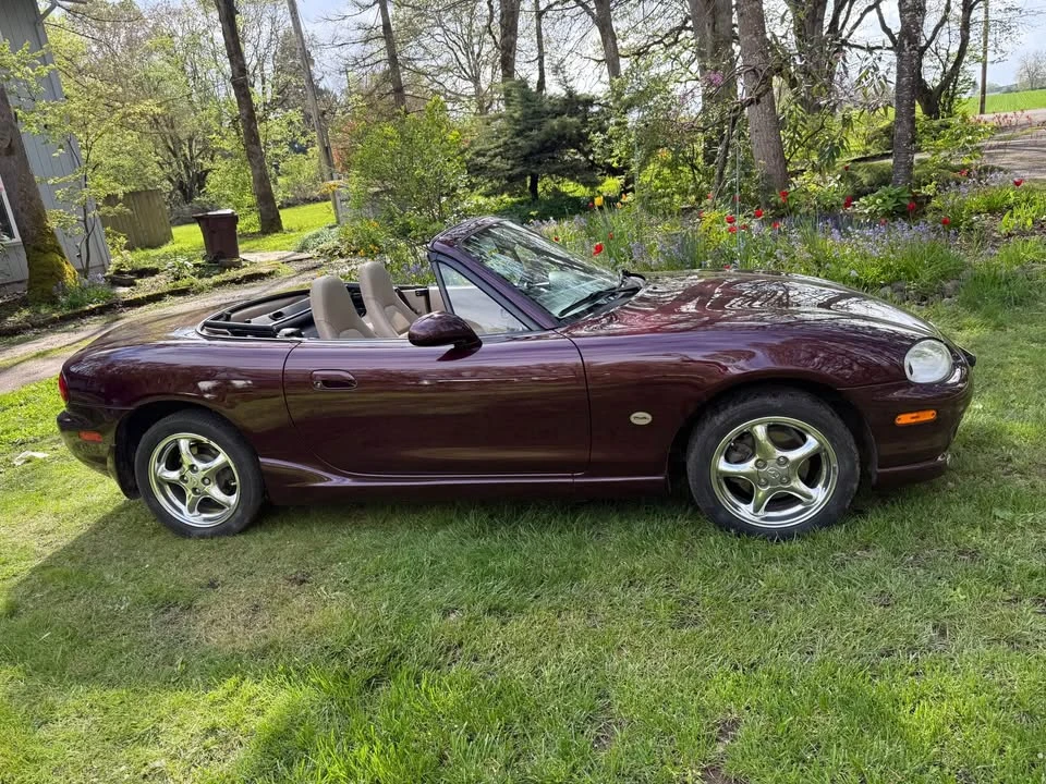 2000 Mazda NB MX-5 Miata - Image 5 of 14