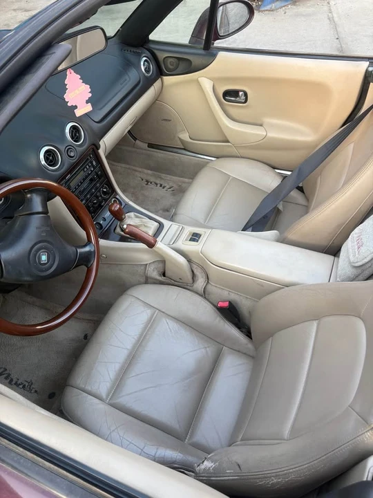 2000 Mazda NB MX-5 Miata - Image 6 of 10