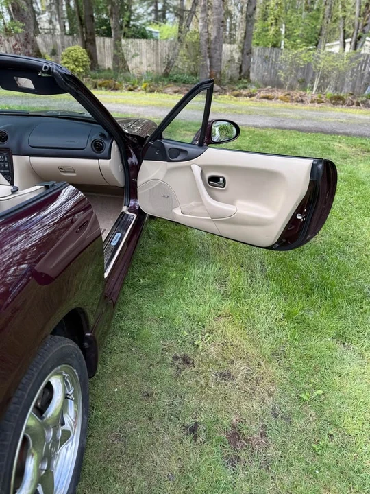 2000 Mazda NB MX-5 Miata - Image 11 of 14